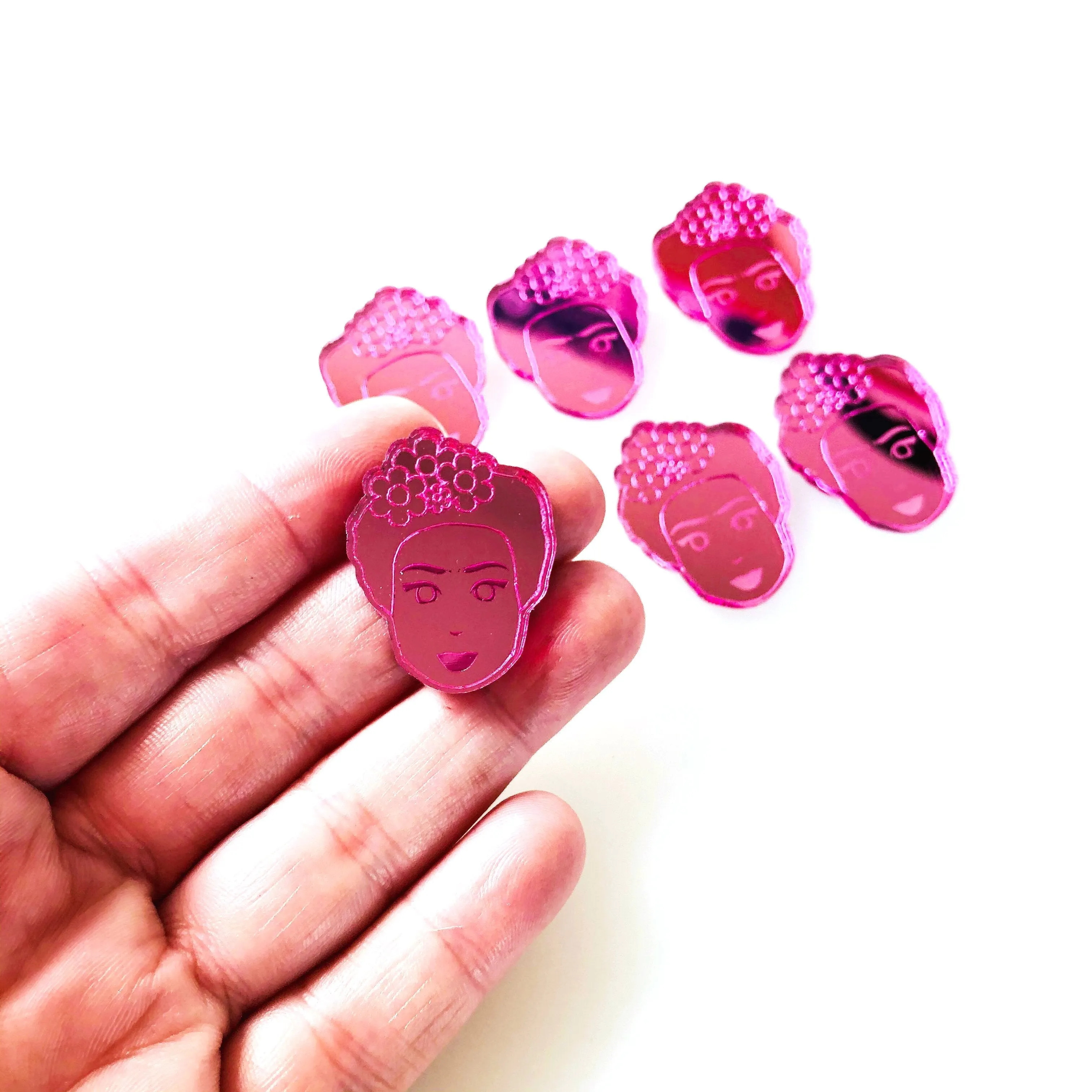 © Mirror 30mm Frida Cabochons - 4 Pairs