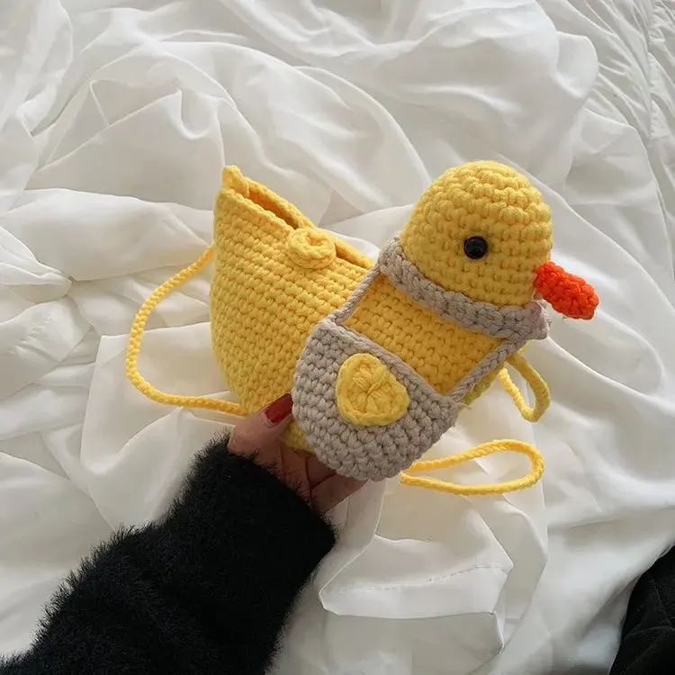 Adorable Knitted Duck-Shaped Crossbody Bag: Trendy Korean Fashion