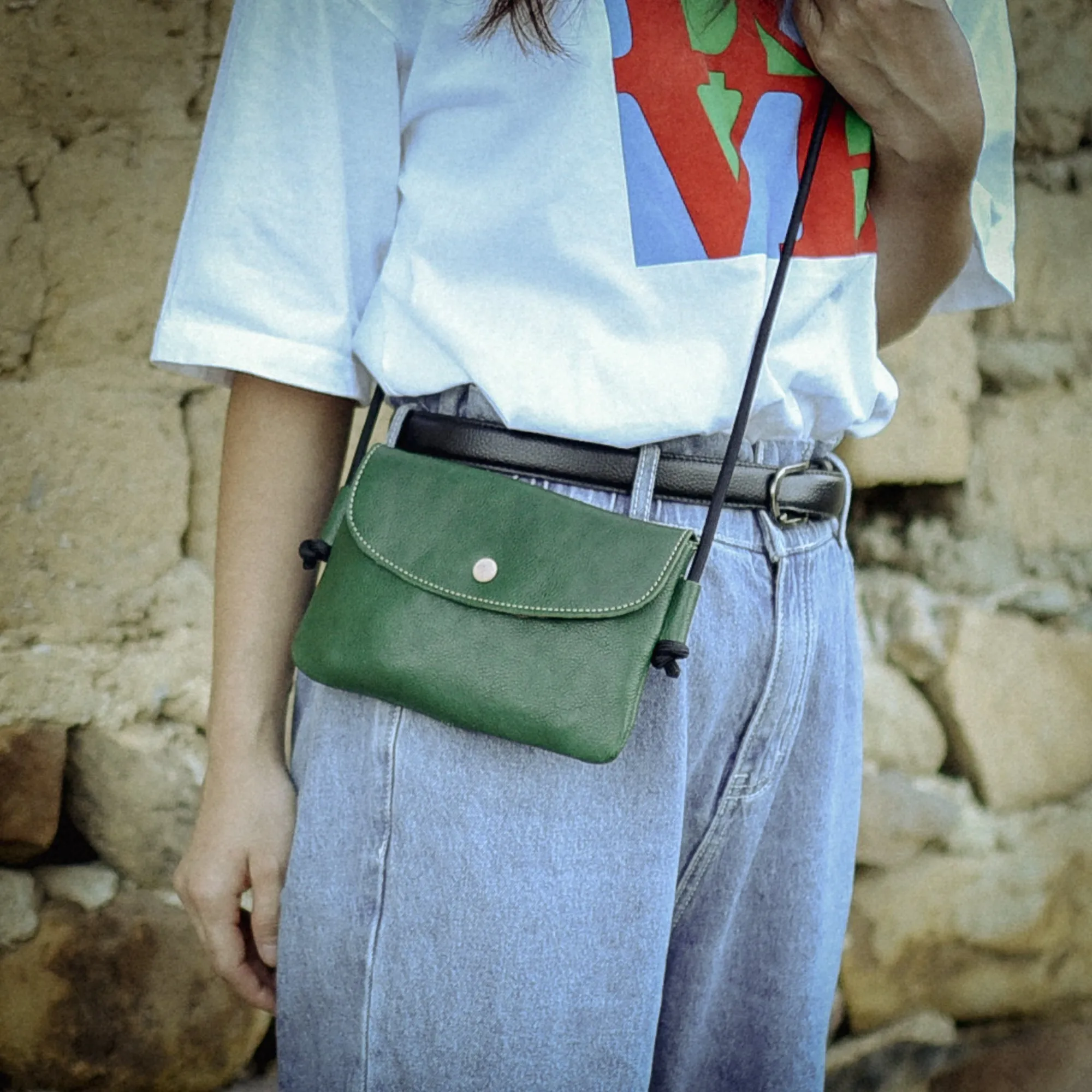 ASHBURY Crossbody Bag