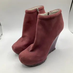 Boots Ankle Heels By Cma  Size: 9.5