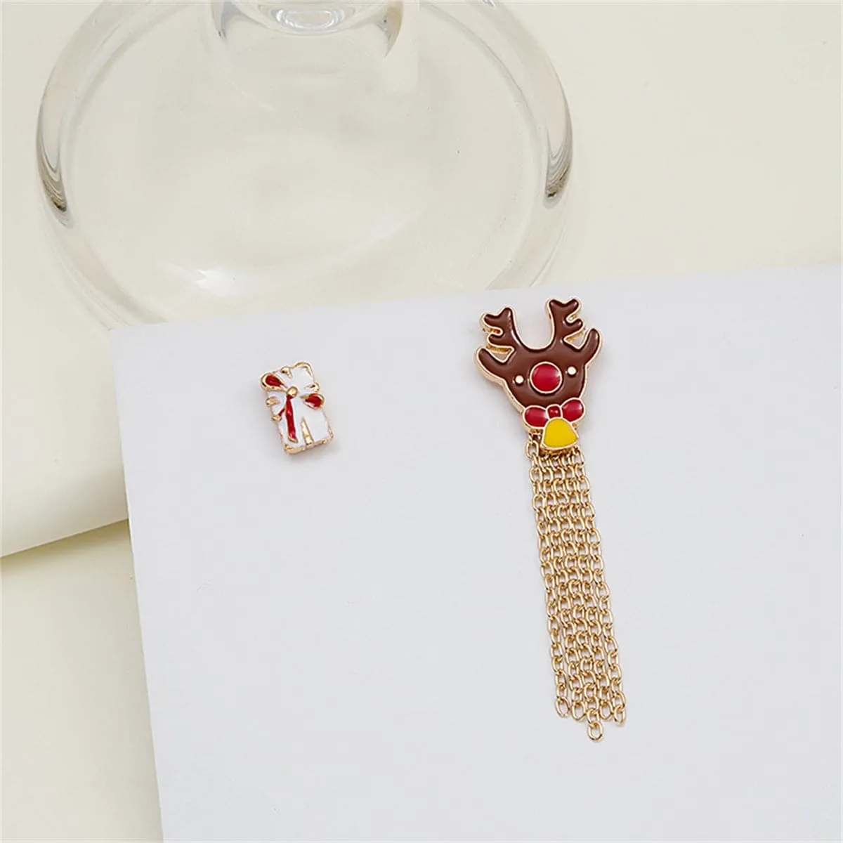 Brown Enamel & 18K Gold-Plated Gift Box Reindeer Tassel Brooch Set