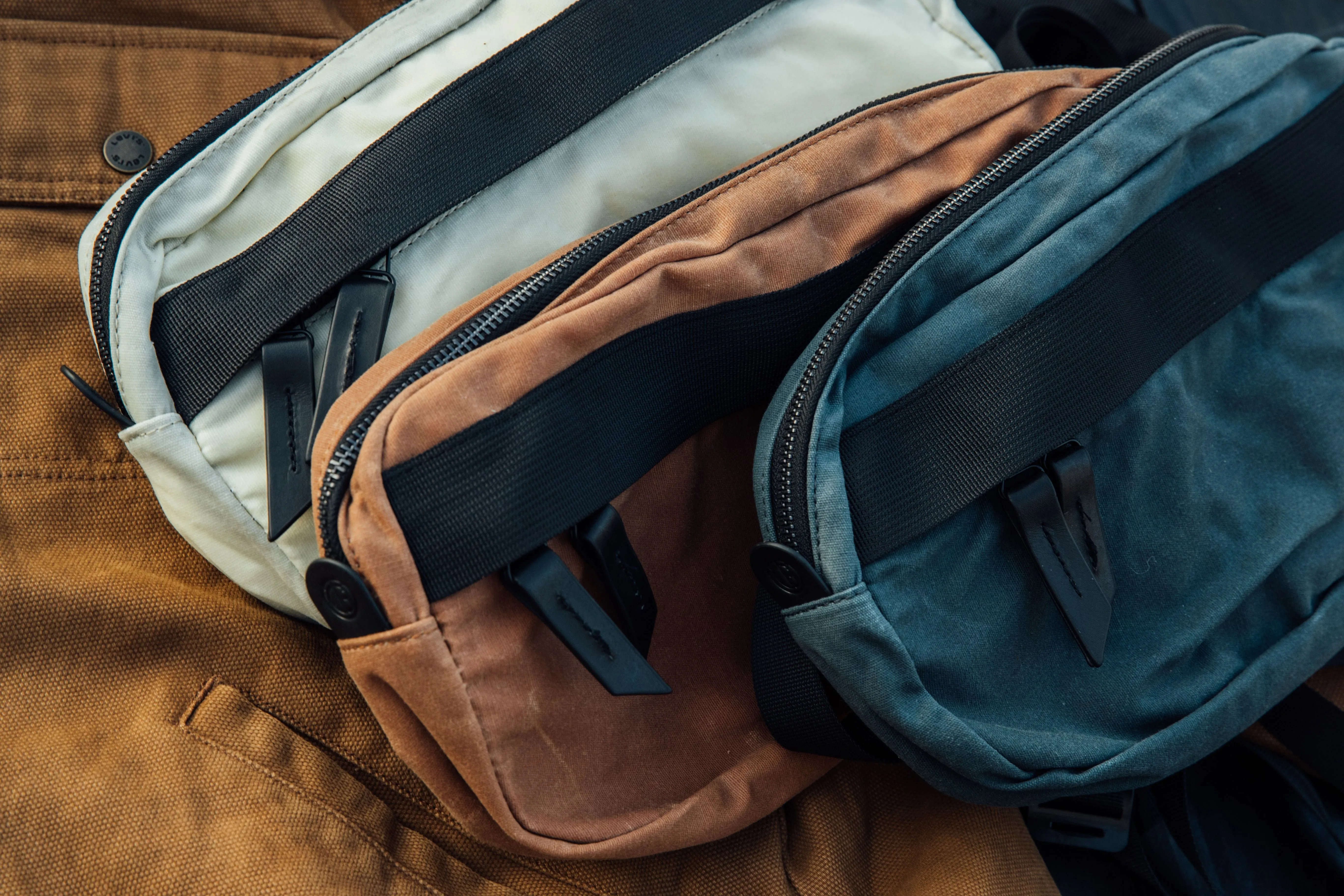 Canyon Crossbody Pack - Desert Rose Waxed Canvas
