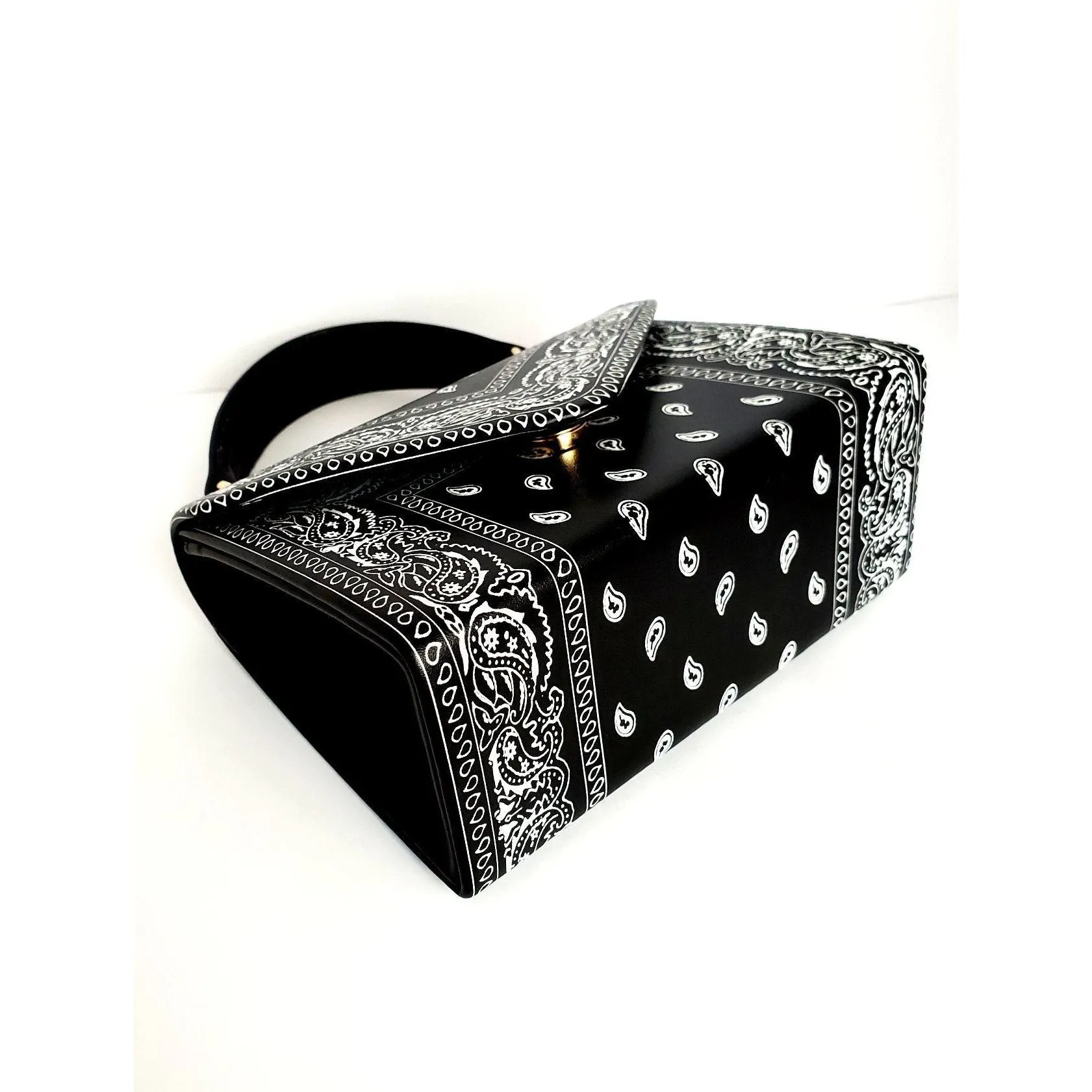 Chic Bandana Crossbody