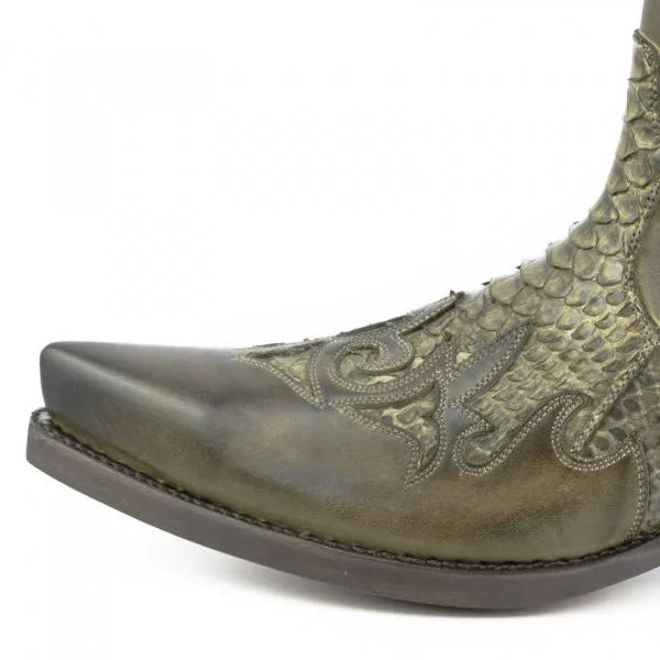 Cowboy Boots or Ankle Boots for Women and Men, Handcrafted, Urban and Exotic Green 2500