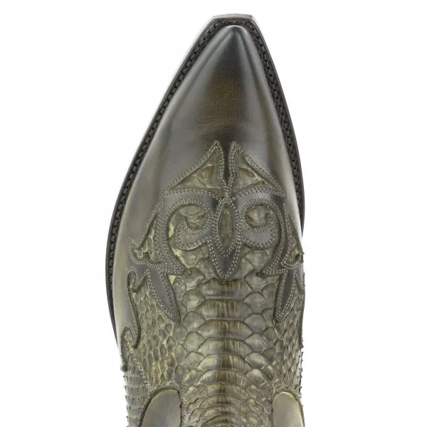 Cowboy Boots or Ankle Boots for Women and Men, Handcrafted, Urban and Exotic Green 2500