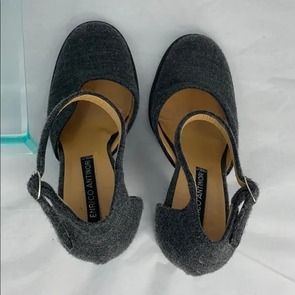 Enrico Antinori Sz 38 Gray Wool and Leather Pumps