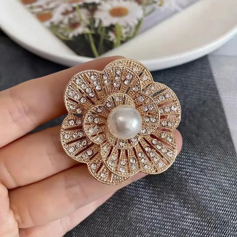 Fashion Women Crystal Simulated Pearl Brooch Pin Wedding Party Jewelry Decor