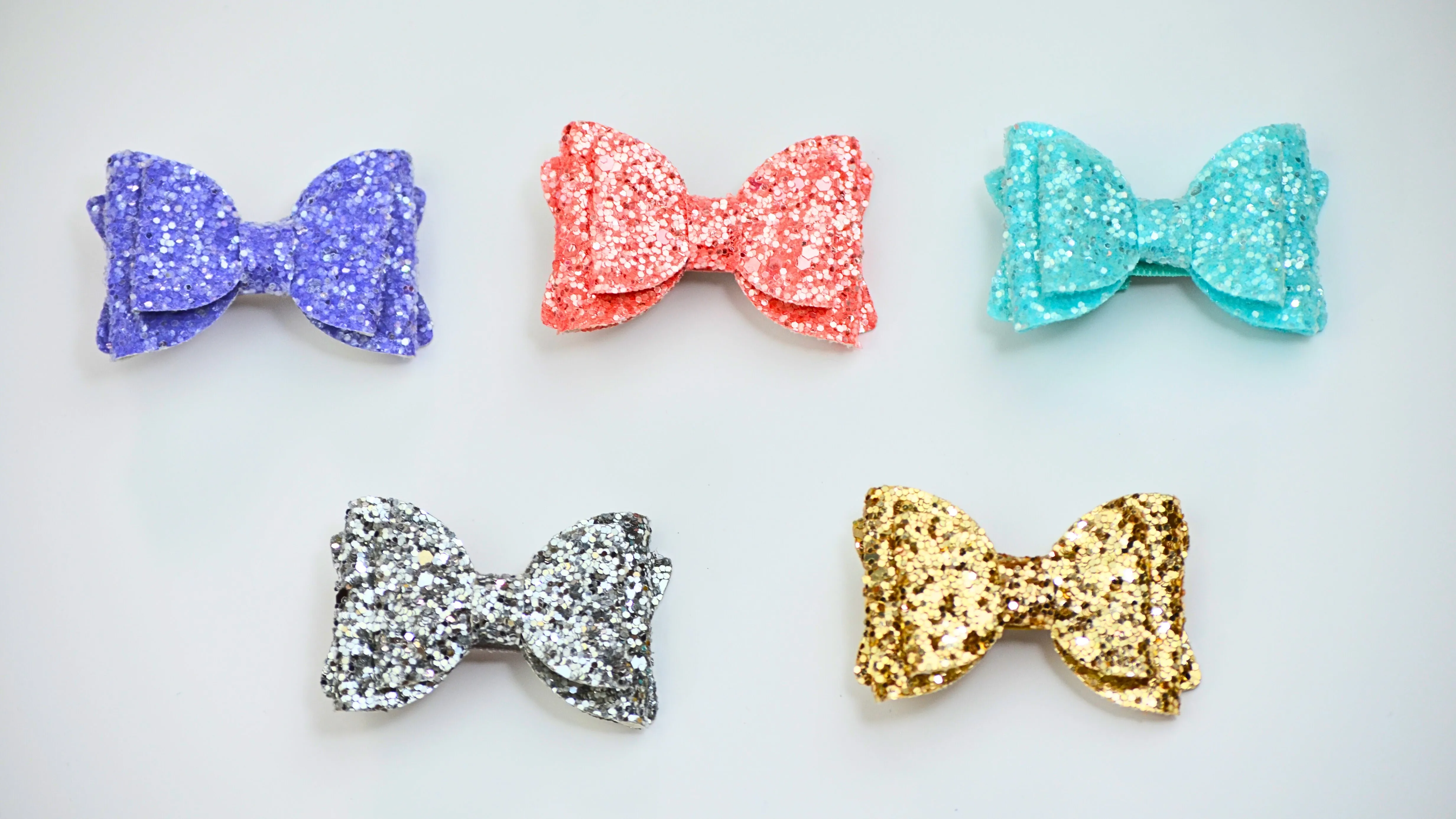 Festive Bow Clip