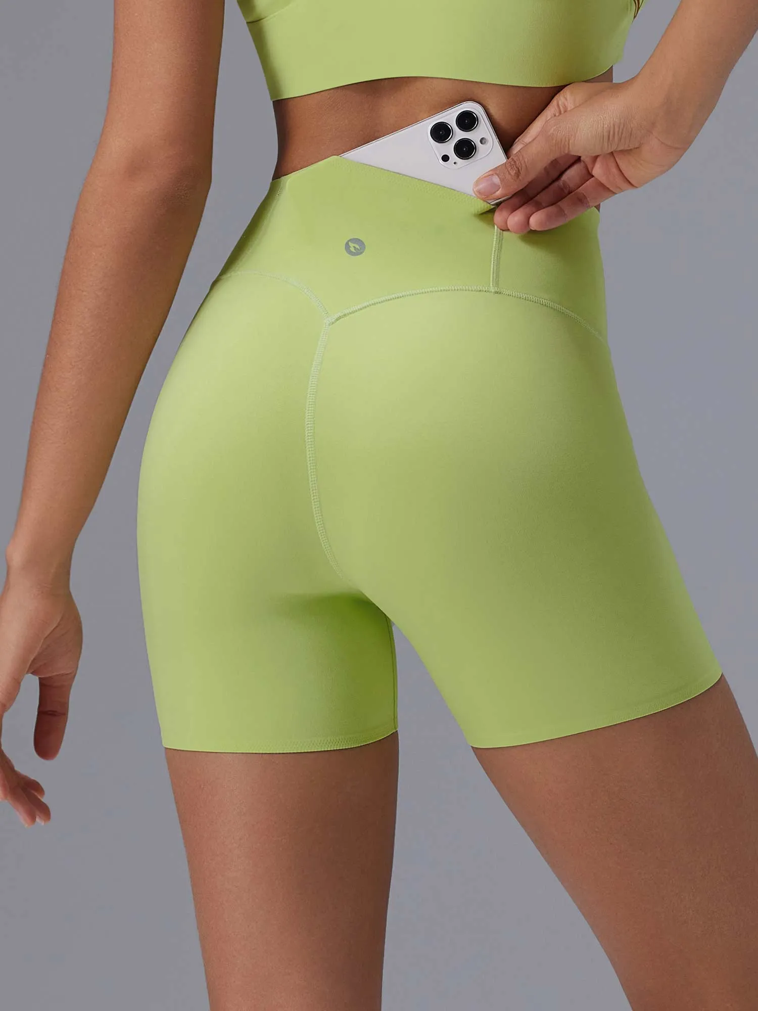 Freeleaf 5" Seamless High-Rise Shorts
