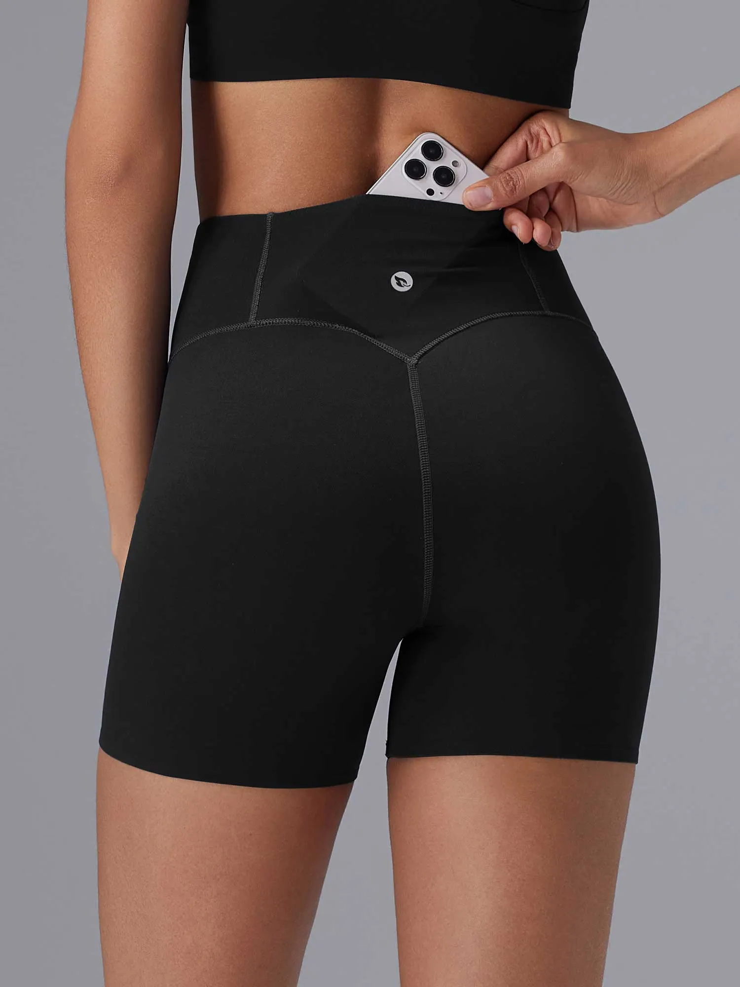 Freeleaf 5" Seamless High-Rise Shorts