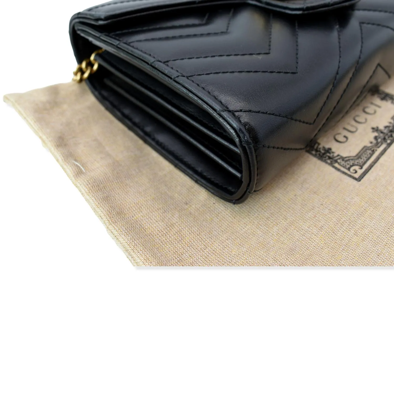 GUCCI GG Marmont Mini Matelasse Leather Crossbody Bag Black 474575
