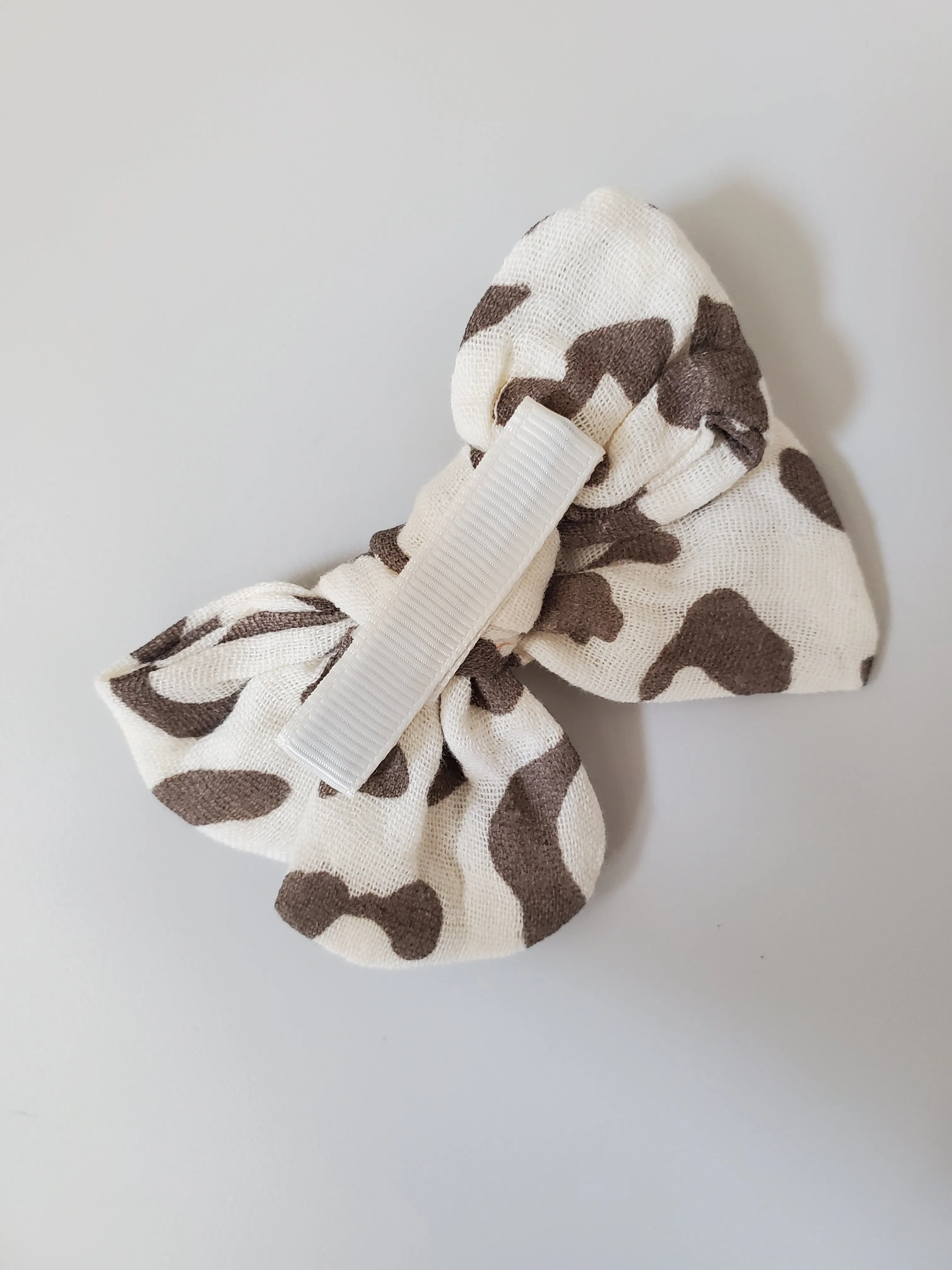 HAIR CLIP  MANY COLOURS AVAILABLE 😍