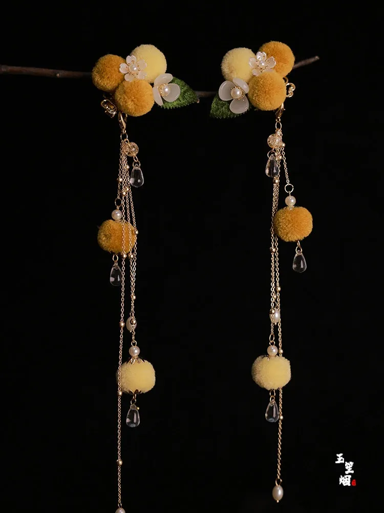 Hair Clips: Bright Snow