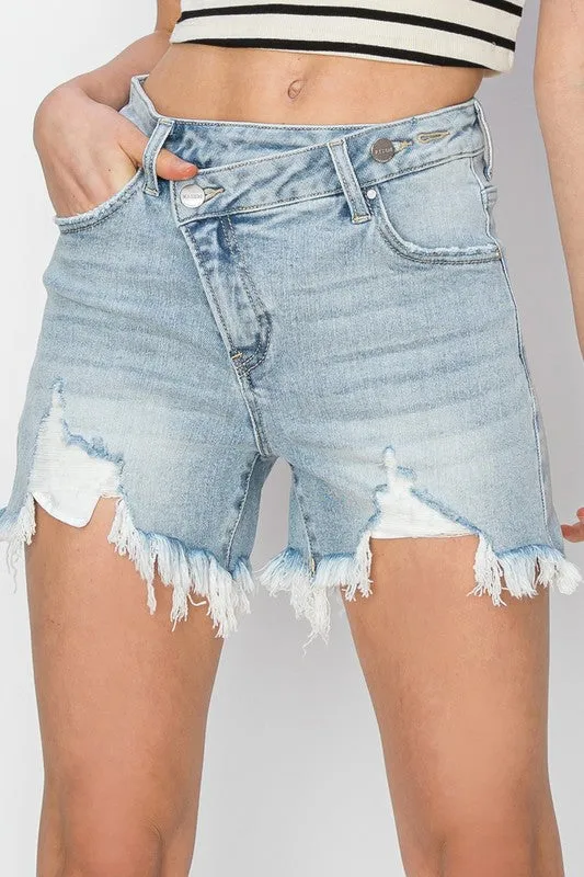HIGH RISE CROSS OVER SHORTS