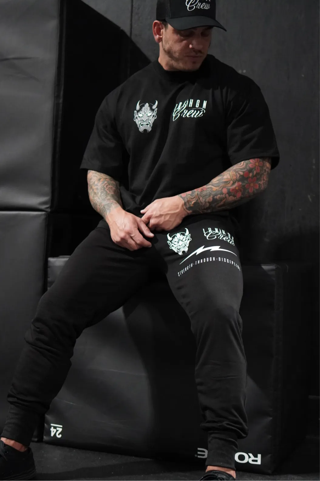 IRN CREW Sweatpants