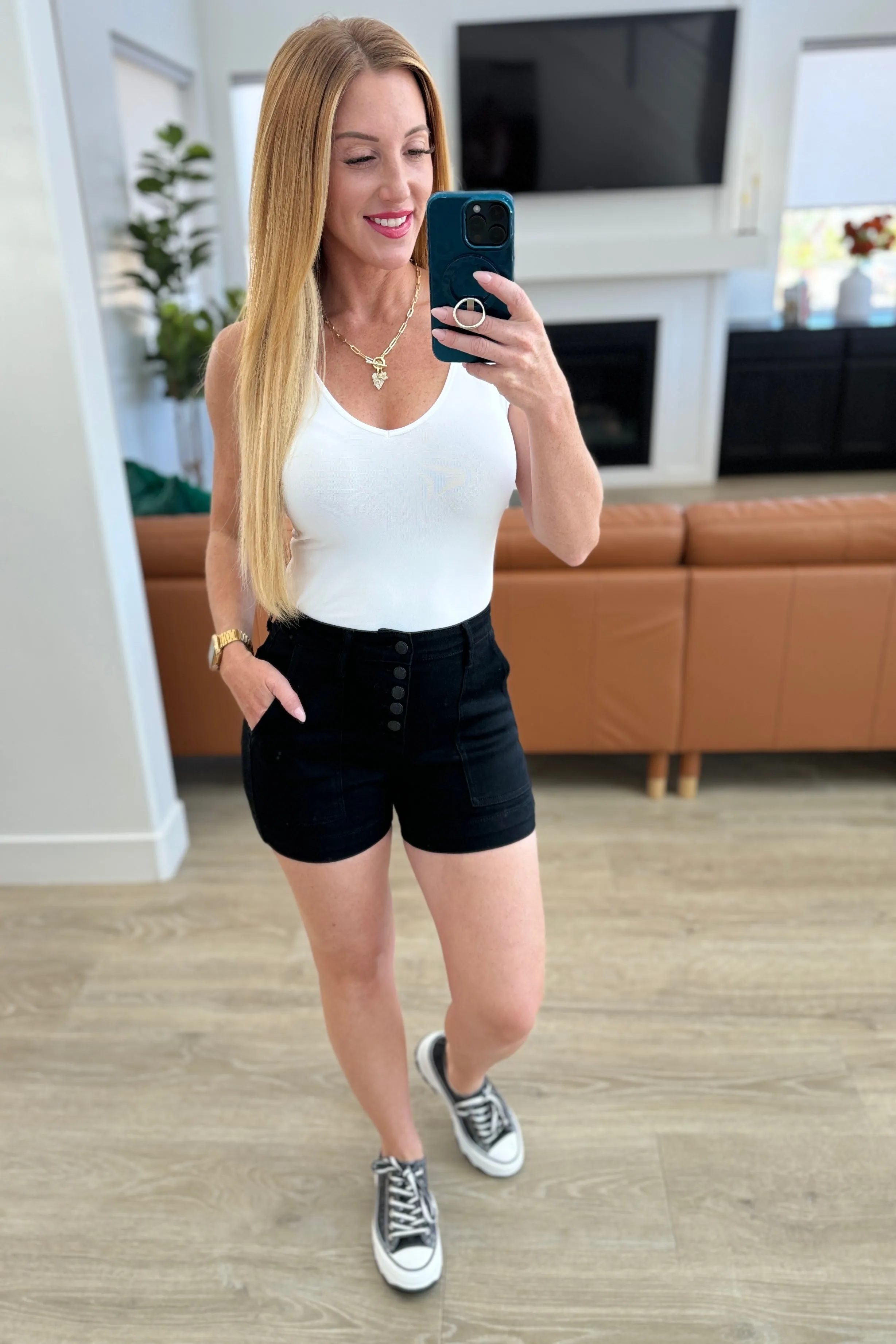 Judy Blue High-Rise Button-Fly Trouser Shorts in Black