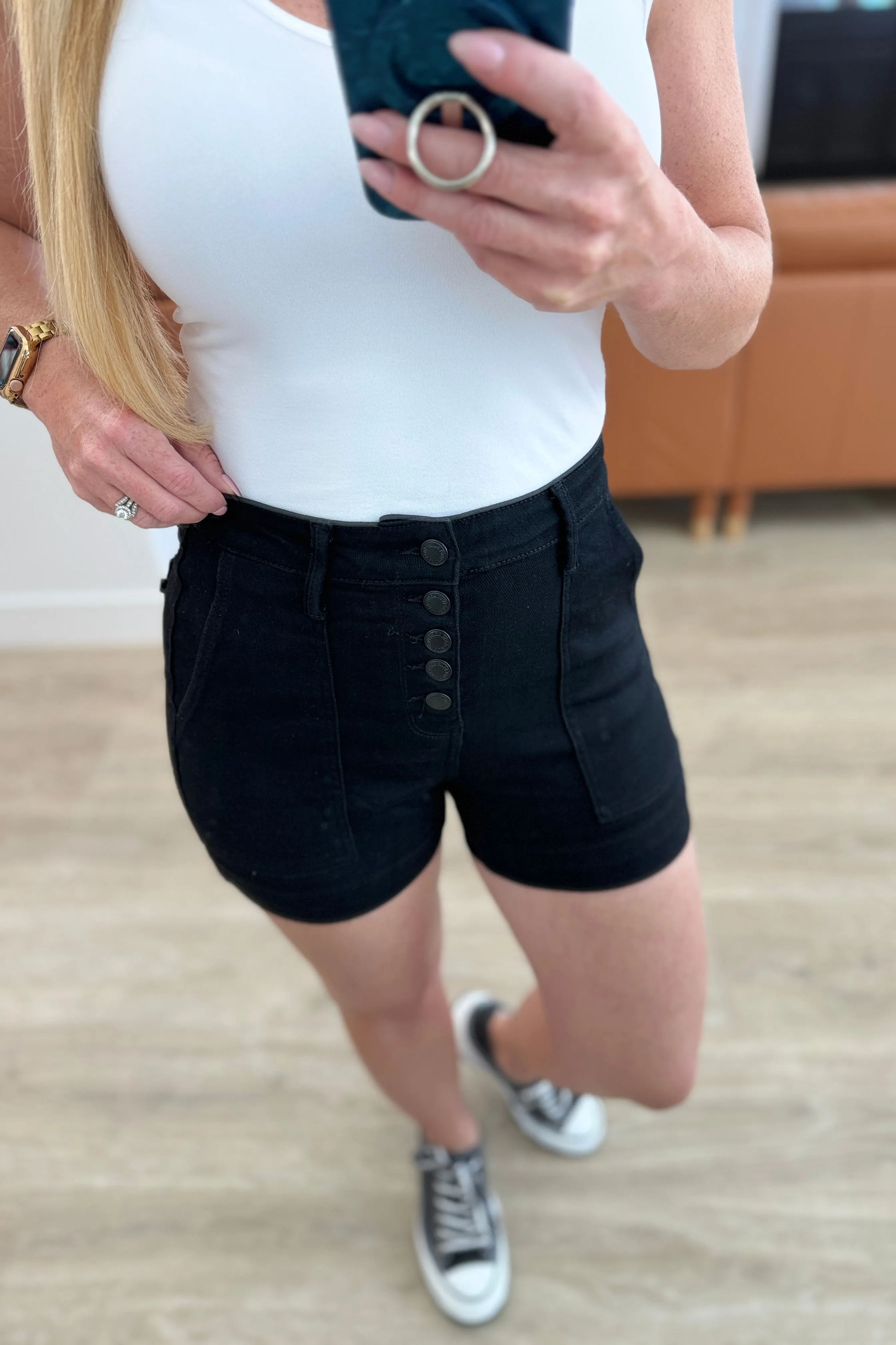 Judy Blue High-Rise Button-Fly Trouser Shorts in Black