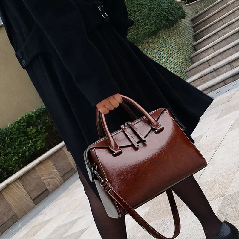 Ladies  Large Capacity Portable Messenger Shoulder Bag