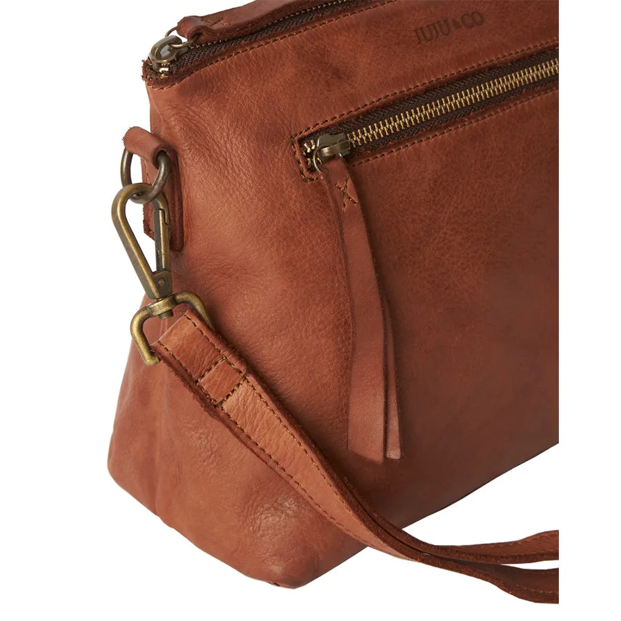 LARGE ESSENTIAL POUCH V2 - COGNAC LEATHER