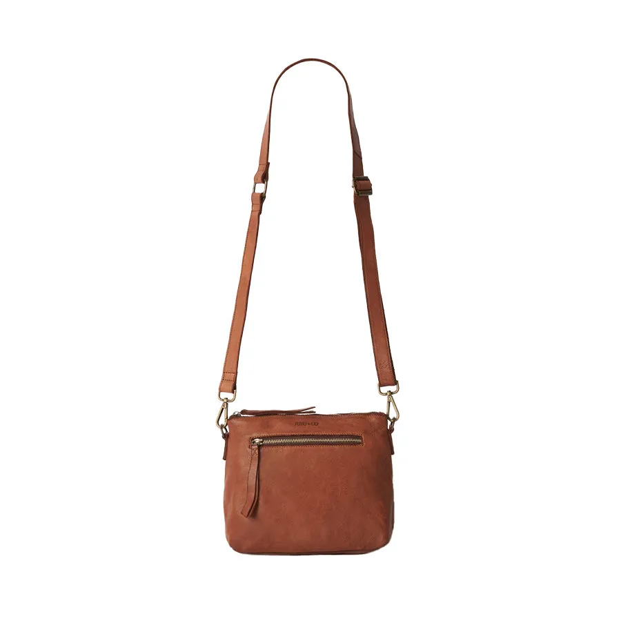LARGE ESSENTIAL POUCH V2 - COGNAC LEATHER
