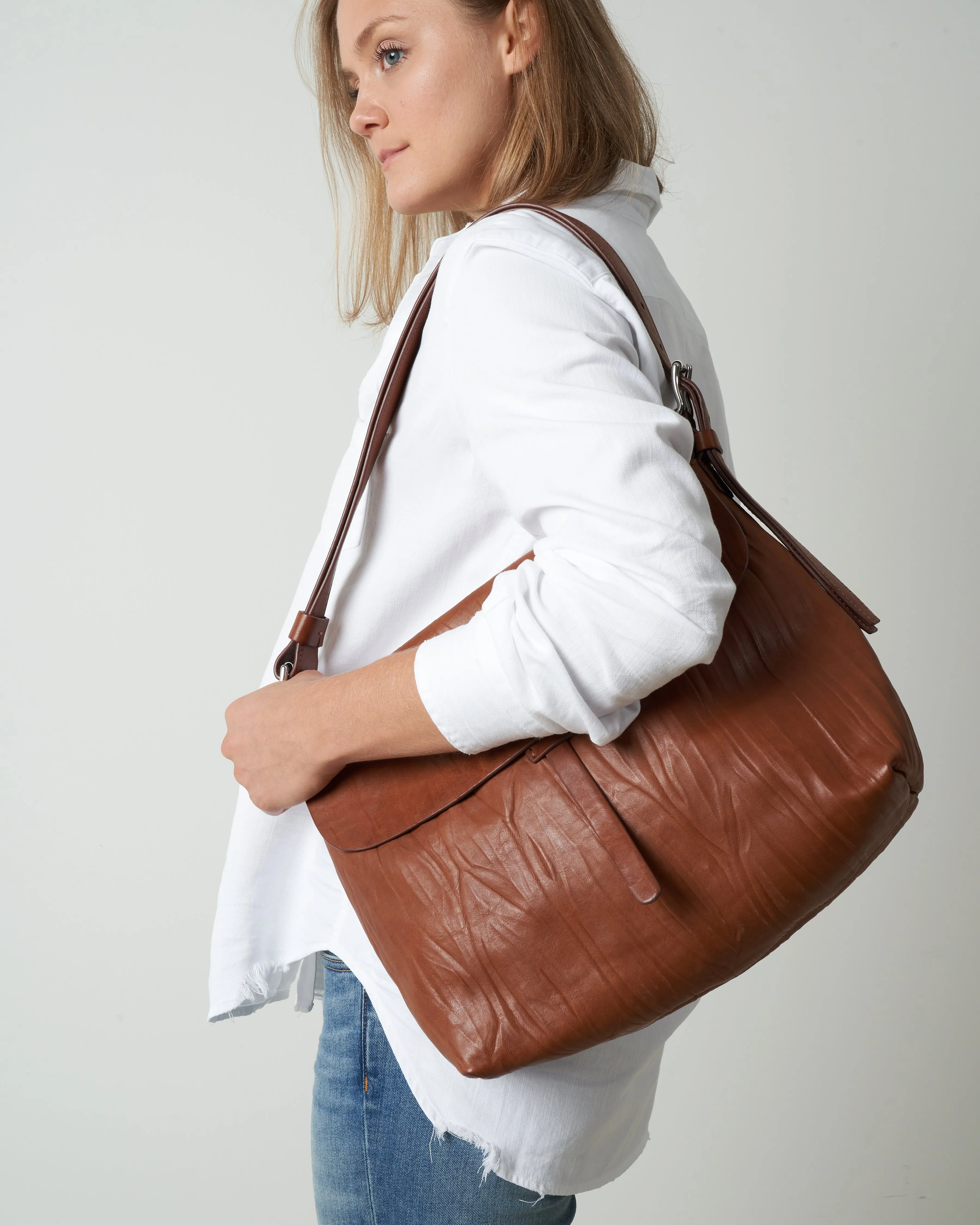 large fold-over crossbody - brandy