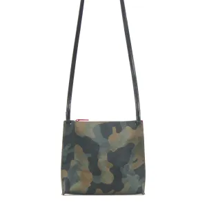 LARGE STRAPPY POUCH CAMO W PINK