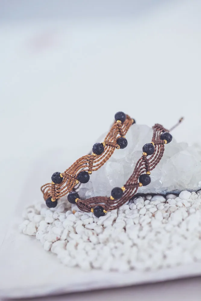 LAVA MACRAME WAVES BRACELET