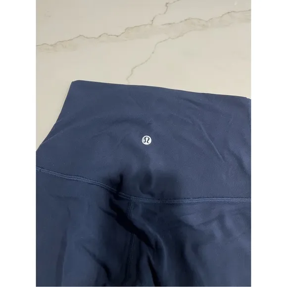 Lululemon Align High Rise Shorts 10”