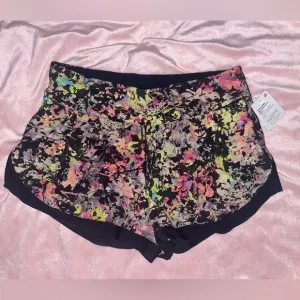 Lululemon Calm Tides HR Run Short