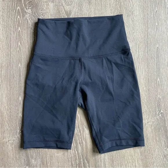 Lululemon Wunder Train High-Rise Shorts