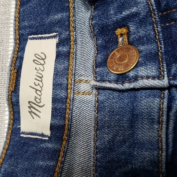 MADEWELL High-Rise Denim Shorts in Glenoaks Wash: Cutoff Edition, Size 28