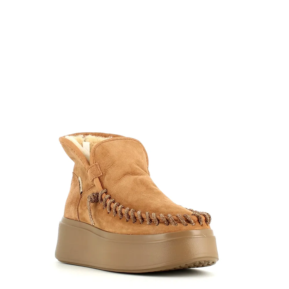 Nan-Ku Couture Chain Camel Boot