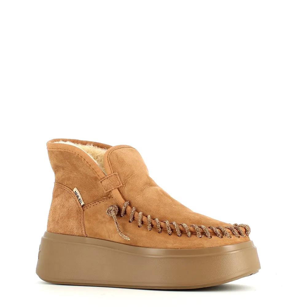 Nan-Ku Couture Chain Camel Boot