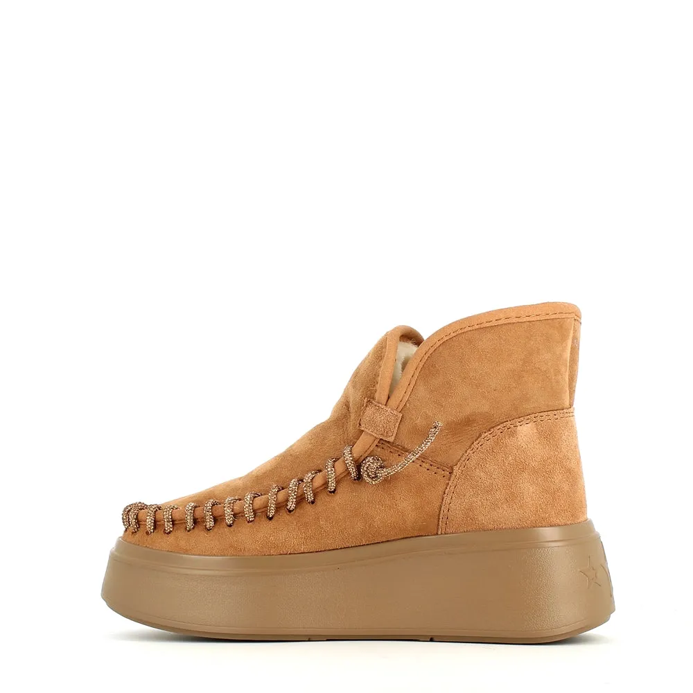Nan-Ku Couture Chain Camel Boot
