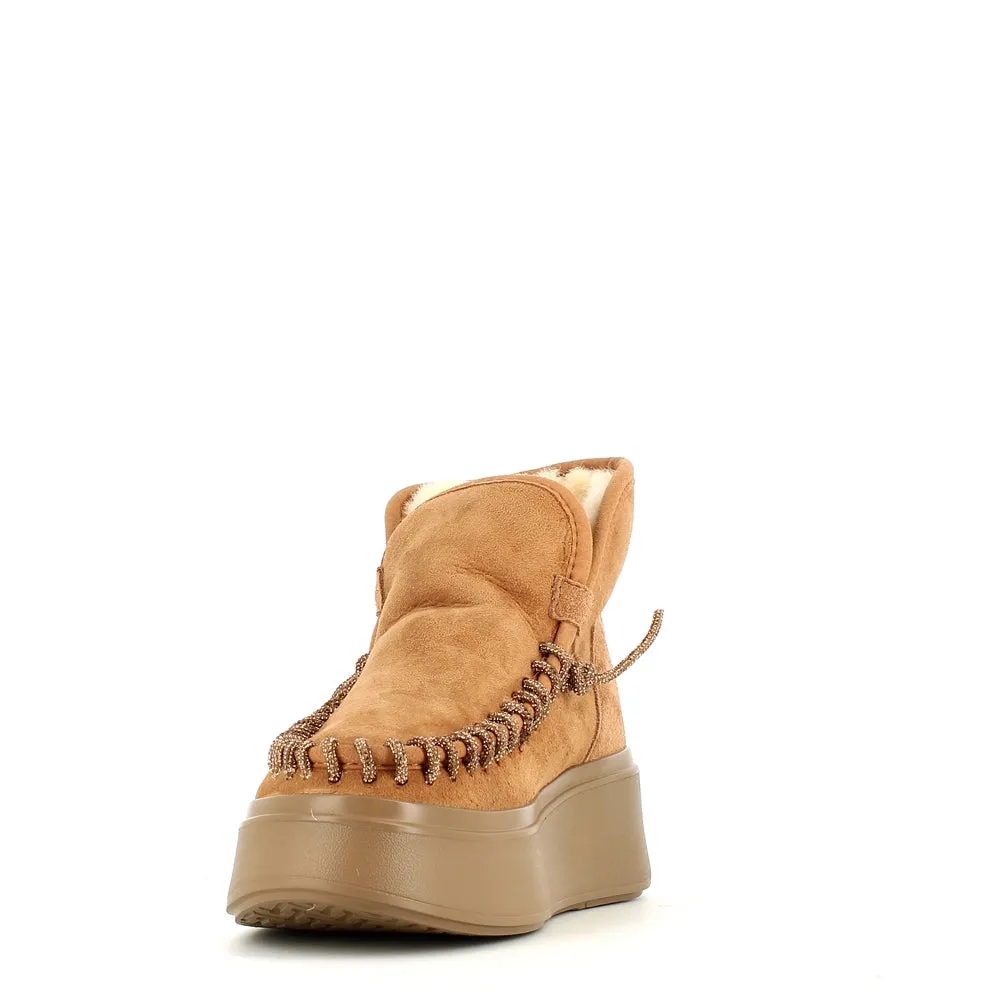 Nan-Ku Couture Chain Camel Boot
