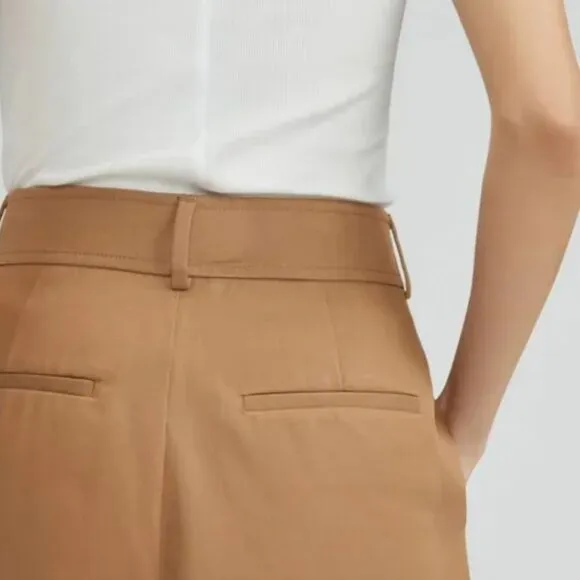 NWT Everlane The Way High Drape Short Womens 8 Toasted Coconut