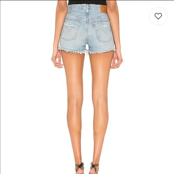 NWT Levi’s 501 High Rise Shorts in Fault Lines Size 25
