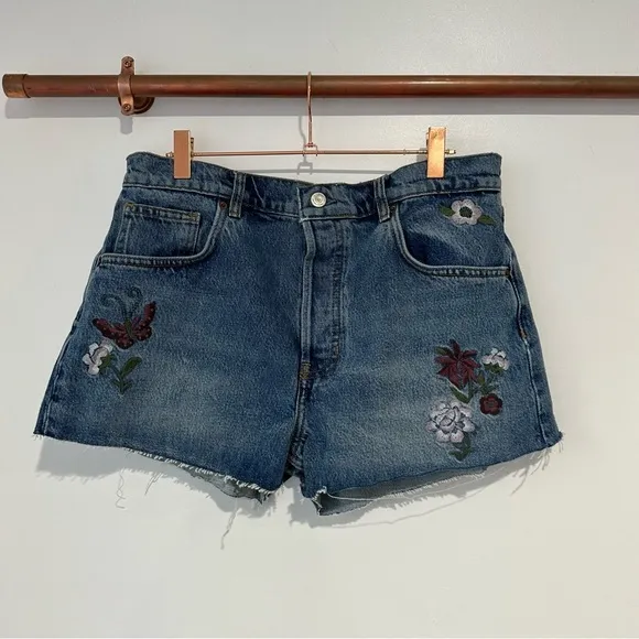 NWT Reformation Charlie Floral Embroidered High Rise Jean Shorts
