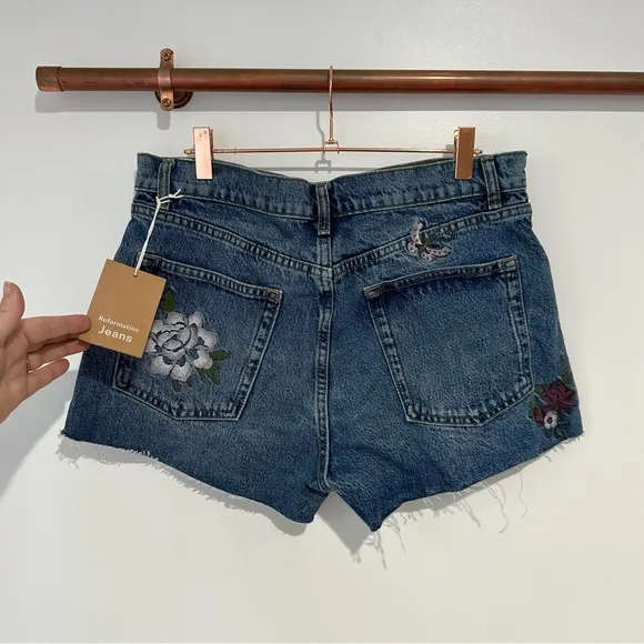 NWT Reformation Charlie Floral Embroidered High Rise Jean Shorts