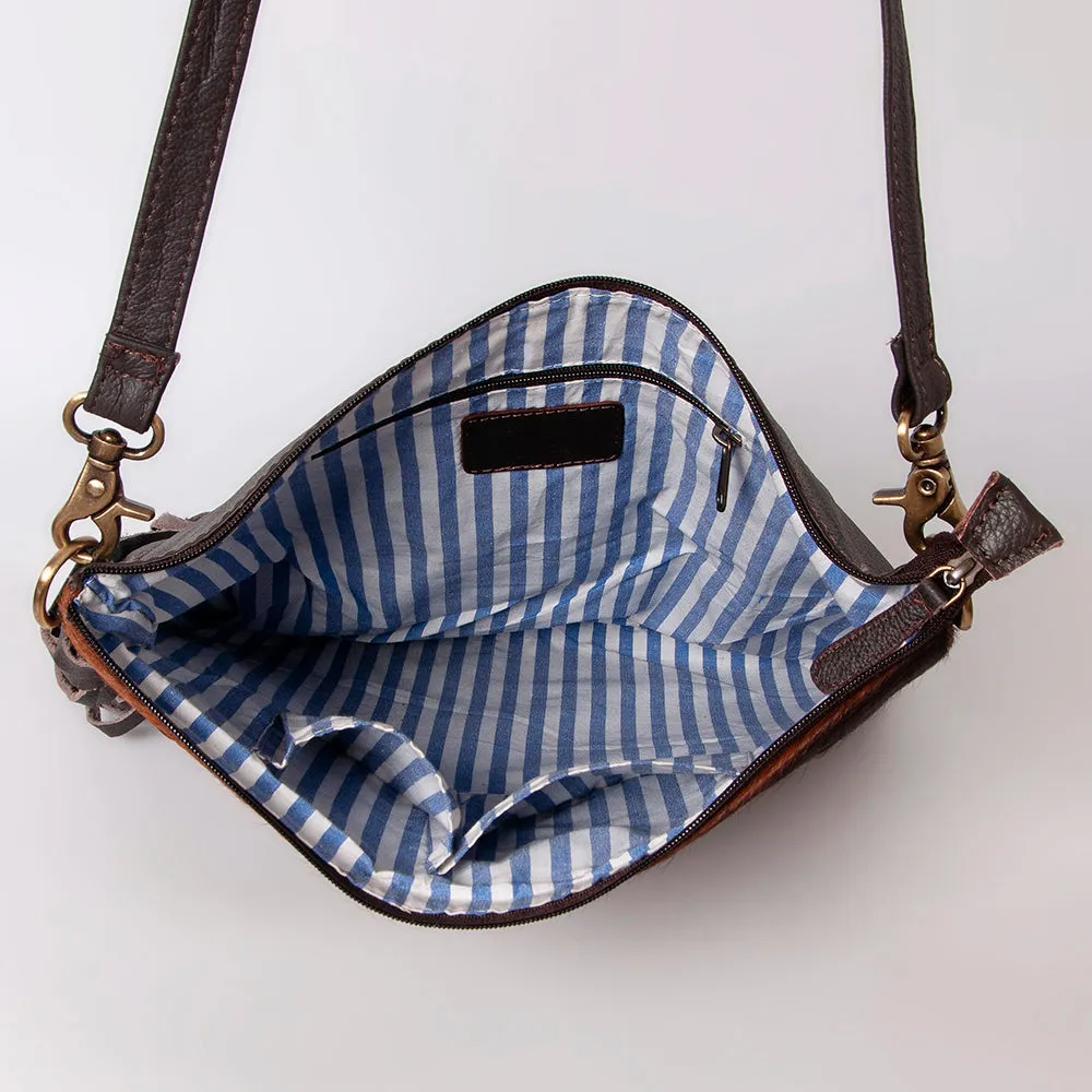 Ohlay Medium Crossbody Bag KBK101
