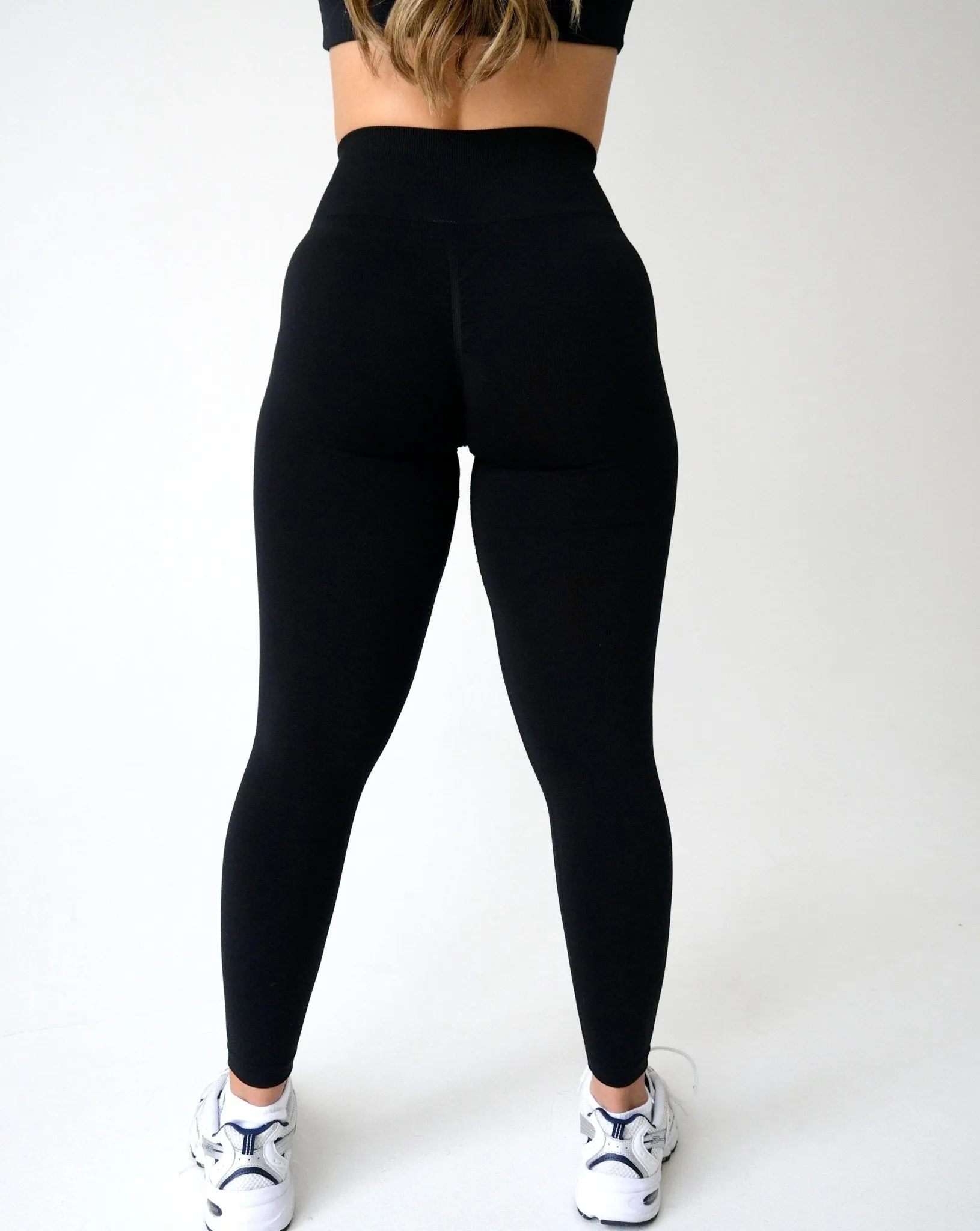 PERFORM Seamless Leggings - BLACK