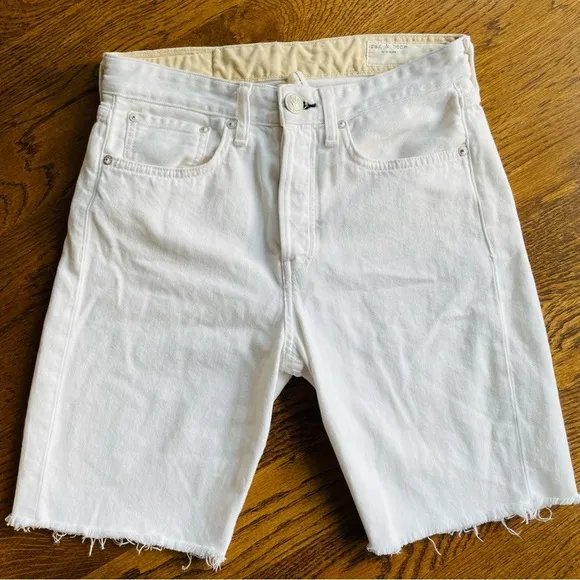 Rag &amp; bone Maya High Rise Walking Bermuda shorts White Raw Hem Size 25