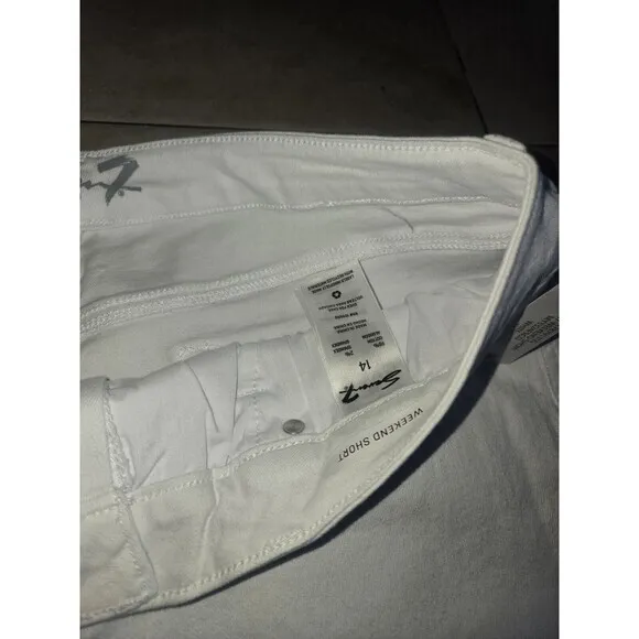 Seven7 Women's 5&quot; Fray Hem‎ Mid Rise  White Denim Weekend Shorts Size 14