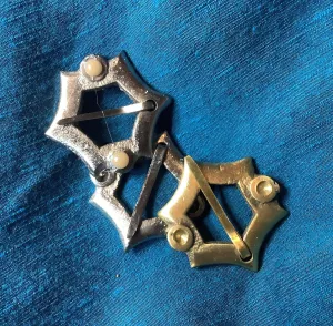 Silver-tone Sexfoil Medieval Brooch