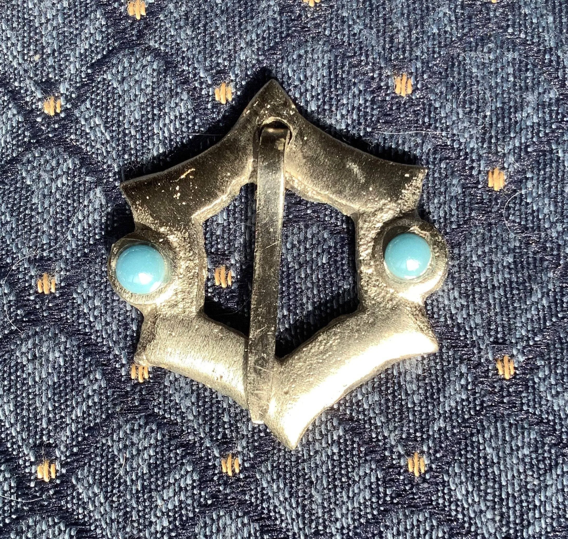 Silver-tone Sexfoil Medieval Brooch