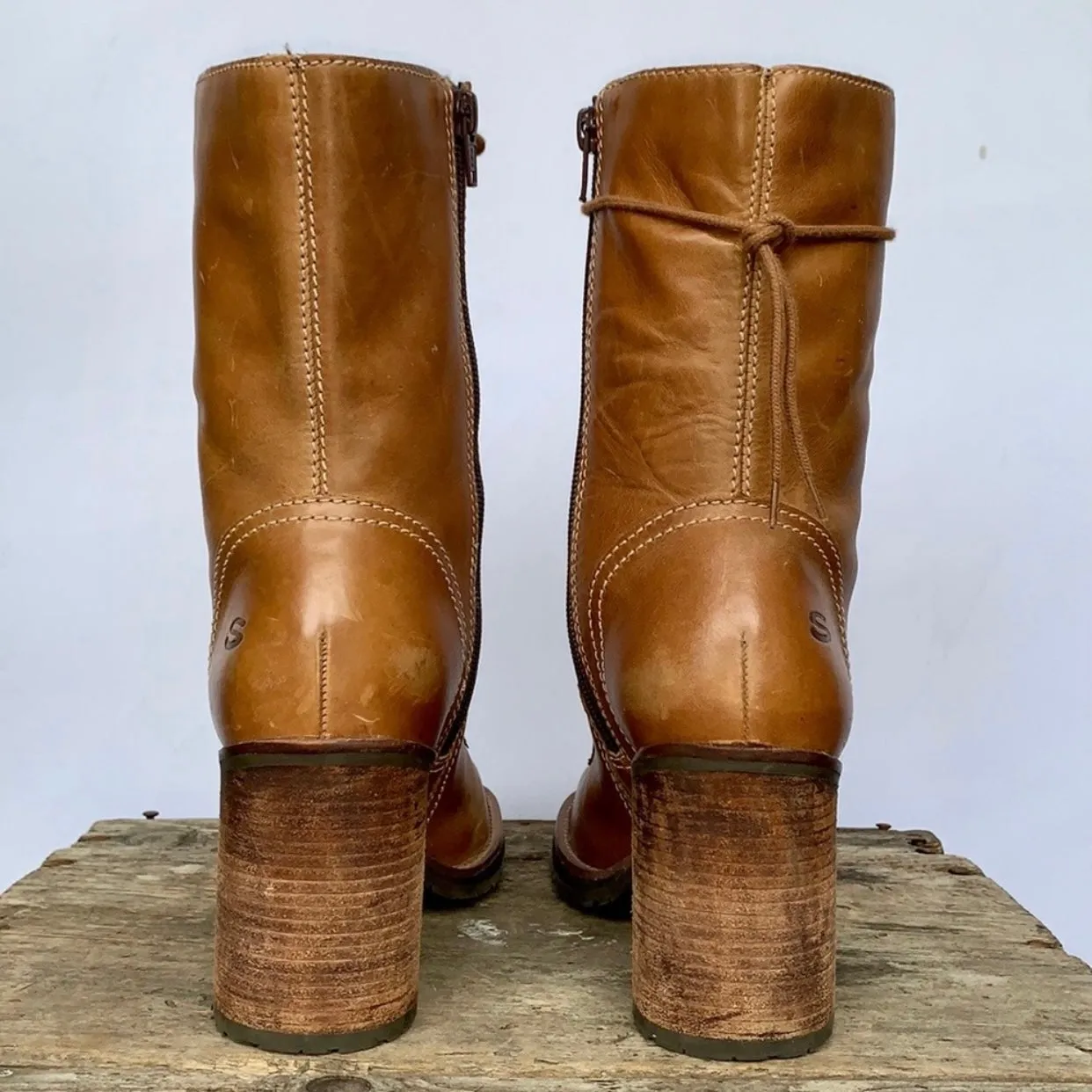 SKECHERS Vintage Y2K Lace Up Zippered Platform Chunky Heel Brown Ankle Boots
