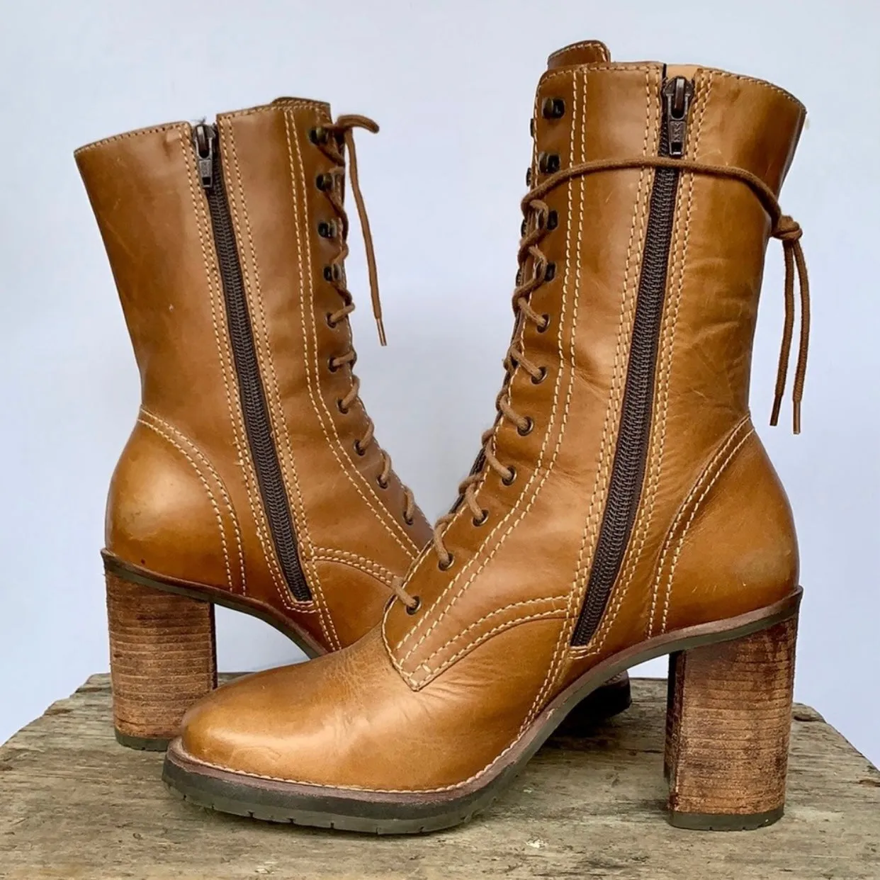 SKECHERS Vintage Y2K Lace Up Zippered Platform Chunky Heel Brown Ankle Boots