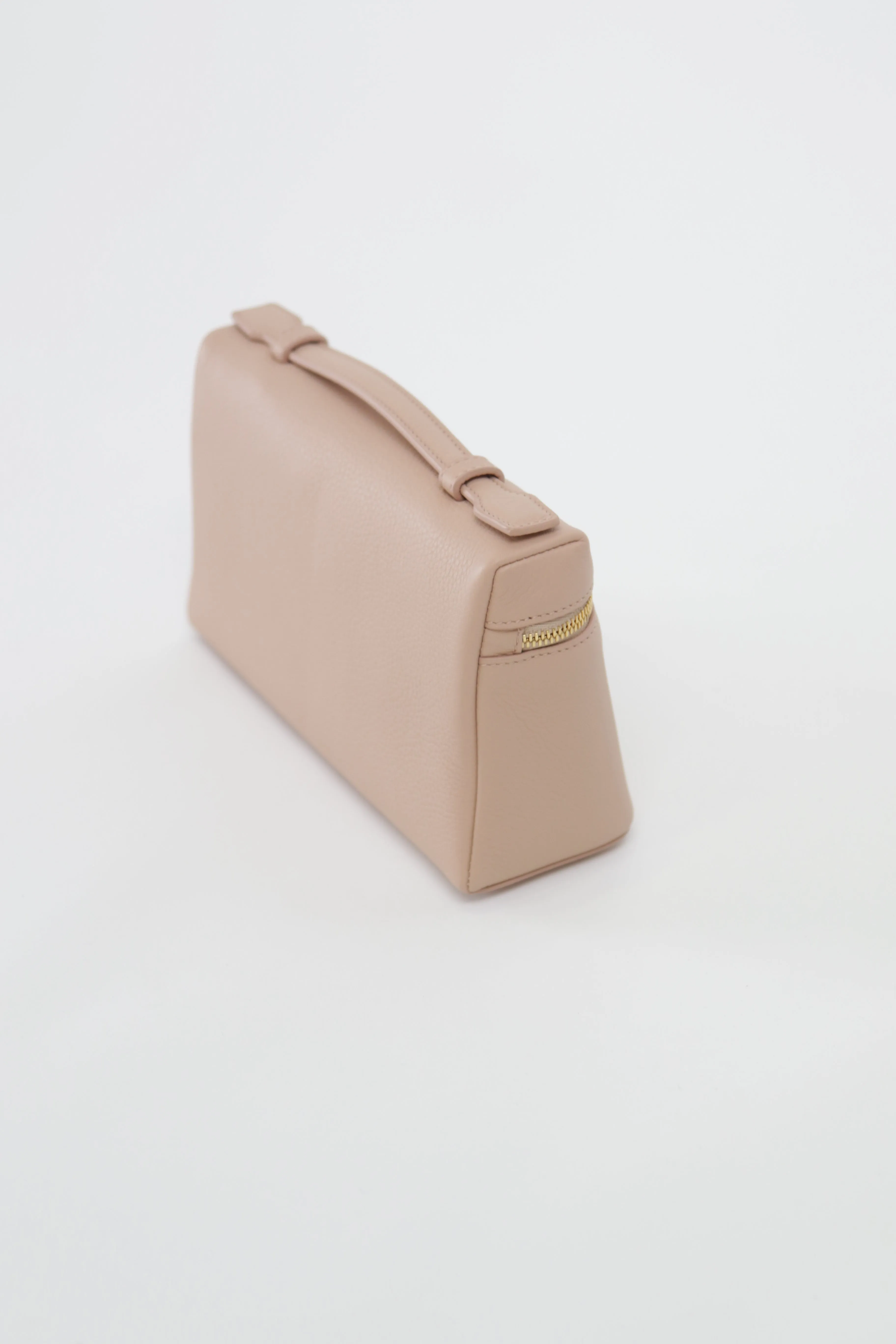 Soft Pink Gold Hardware Calfskin Extra Pocket L19