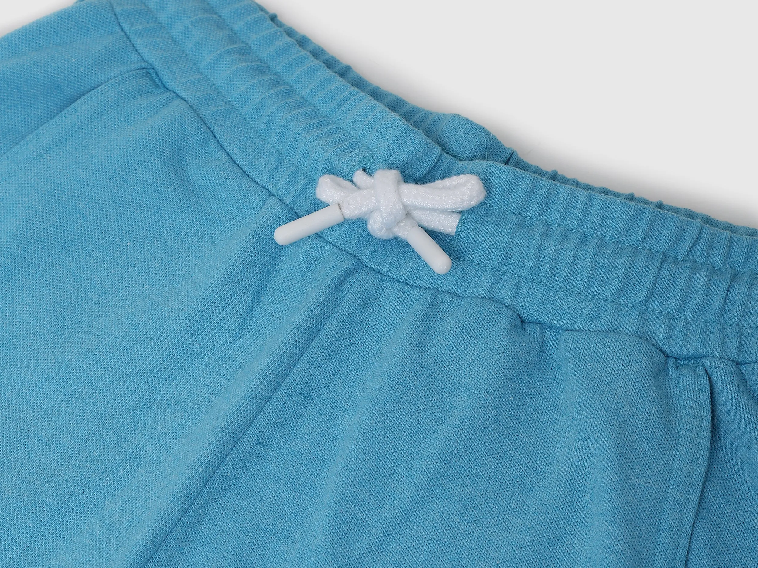 Solid Regular Fit Mid Rise Shorts