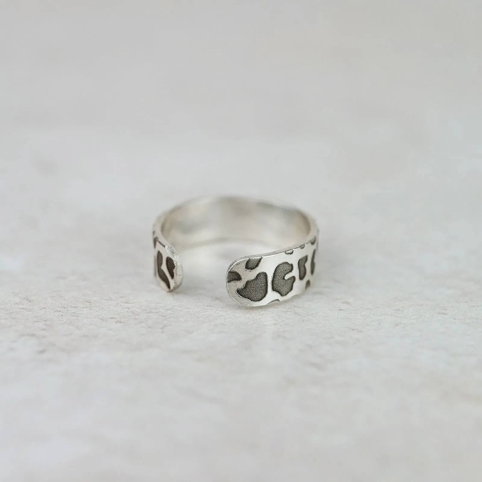 Sterling Silver Leopard Print Toe Ring
